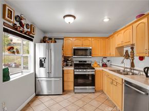 9562 Via Bernardo, Burbank CA 91504