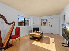 320 Mchenry Road 23, Glendale CA 91206