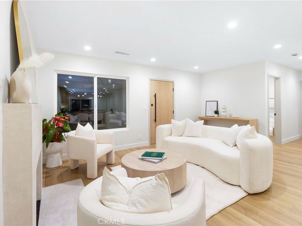 3776 West Boulevard, Los Angeles CA 90016