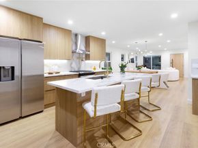 3776 West Boulevard, Los Angeles CA 90016