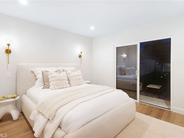 3776 West Boulevard, Los Angeles CA 90016