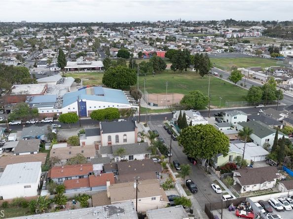 1843 Cerritos Avenue, Long Beach CA 90806