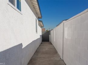 425 S Cliveden Avenue, Compton CA 90220