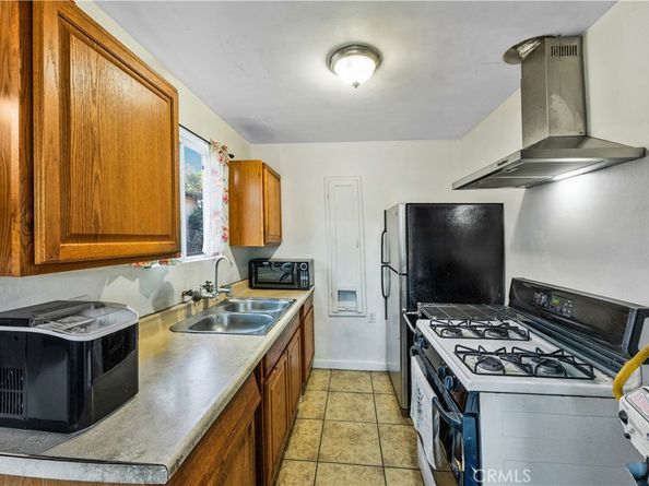 6041 Ferguson Drive, Commerce CA 90022