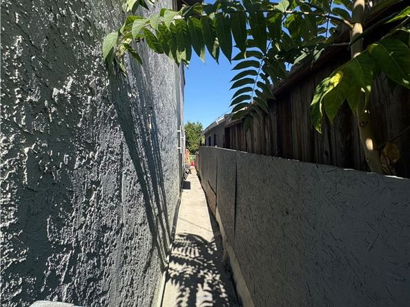 2110 E 113th, Los Angeles CA 90059