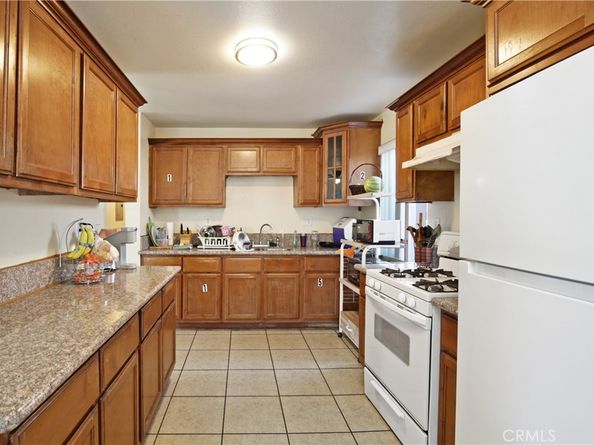 8718 Menlo Ave, Los Angeles CA 90044