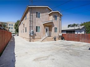 8718 Menlo Ave, Los Angeles CA 90044