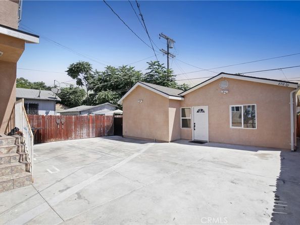 8718 Menlo Ave, Los Angeles CA 90044