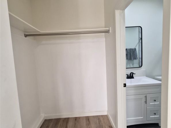 8718 Menlo Ave, Los Angeles CA 90044