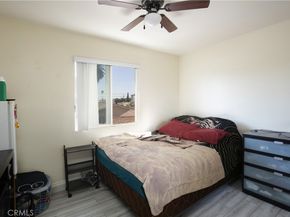 8718 Menlo Ave, Los Angeles CA 90044