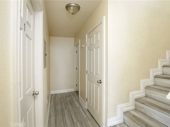 8718 Menlo Ave, Los Angeles CA 90044