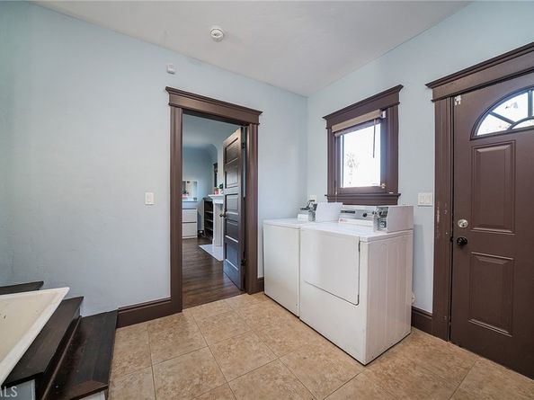 2109 Toberman Street, Los Angeles CA 90007