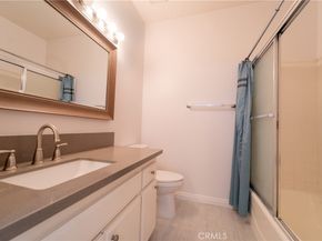 2542 W Macarthur 134, Santa Ana CA 92704