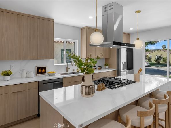 3682 Buckingham, Los Angeles CA 90016