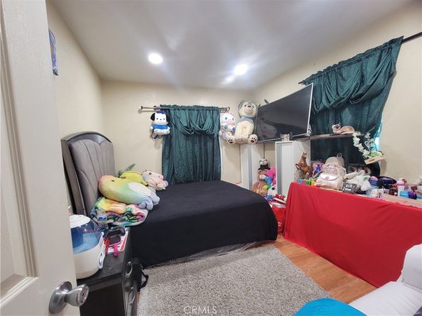 429 E 92nd, Los Angeles CA 90003