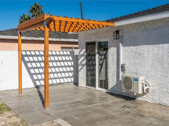 20805 Jamison, Carson CA 90745