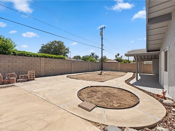 1658 W Crone Avenue, Anaheim CA 92802