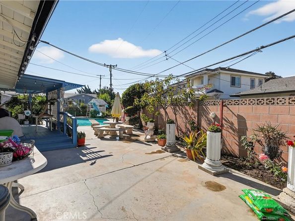 9190 Poppy Circle, Westminster CA 92683