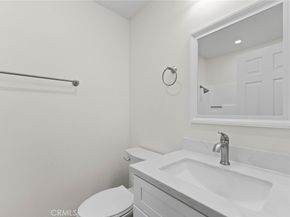 711 W 1st E101, Santa Ana CA 92701