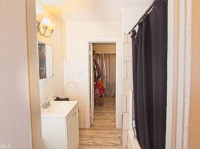 6905 Compton, Los Angeles CA 90001