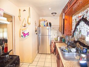 6905 Compton, Los Angeles CA 90001