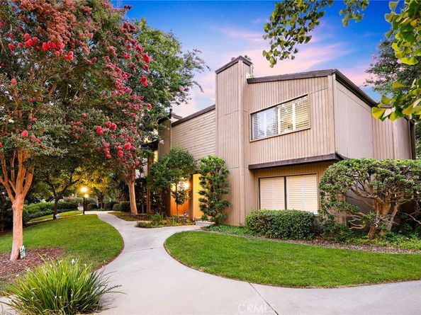 495 W WALNUT Street, Pasadena CA 91103