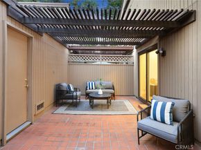 495 W WALNUT Street, Pasadena CA 91103