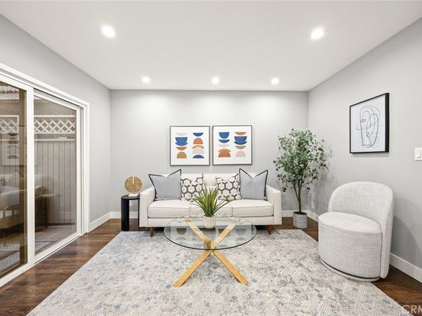 495 W WALNUT Street, Pasadena CA 91103