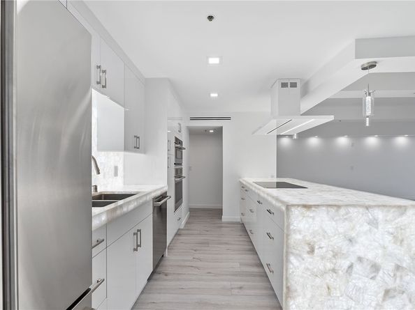 10790 Wilshire Boulevard 806, Los Angeles CA 90024