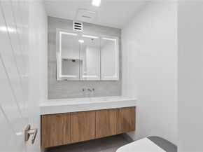 10790 Wilshire Boulevard 806, Los Angeles CA 90024