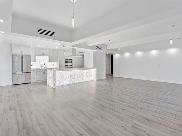 10790 Wilshire Boulevard 806, Los Angeles CA 90024