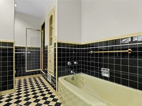 1127 W Foothill Boulevard, Arcadia CA 91006