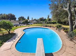 1127 W Foothill Boulevard, Arcadia CA 91006