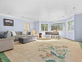 1127 W Foothill Boulevard, Arcadia CA 91006