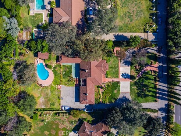 1127 W Foothill Boulevard, Arcadia CA 91006