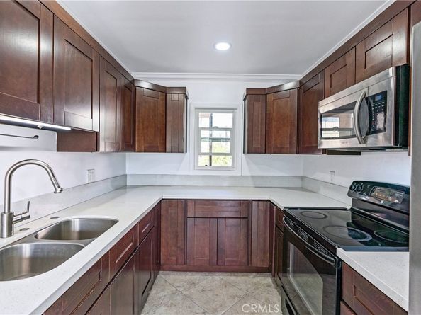 211 E California B9, Glendale CA 91206