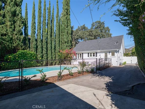 644 W Colorado, Monrovia CA 91016