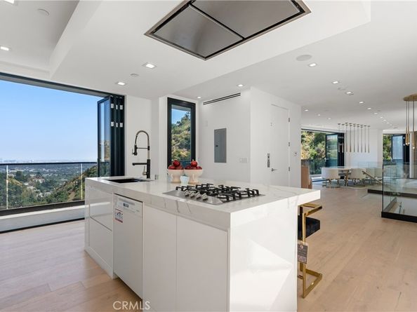 8144 Gould Avenue, Los Angeles CA 90046