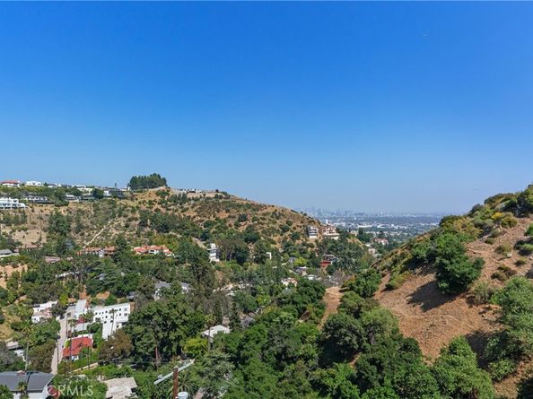 8144 Gould Avenue, Los Angeles CA 90046