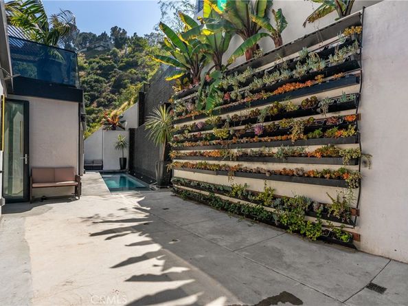 8144 Gould Avenue, Los Angeles CA 90046