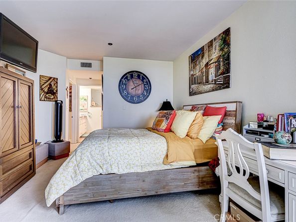 510 The Village 203, Redondo Beach CA 90277