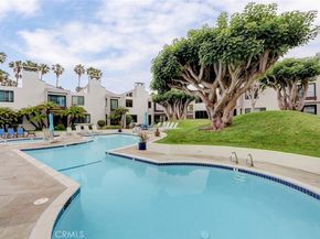 510 The Village 203, Redondo Beach CA 90277