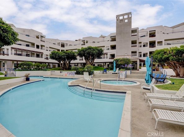 510 The Village 203, Redondo Beach CA 90277
