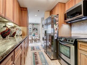 510 The Village 203, Redondo Beach CA 90277