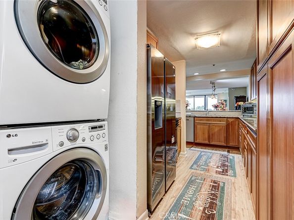 510 The Village 203, Redondo Beach CA 90277