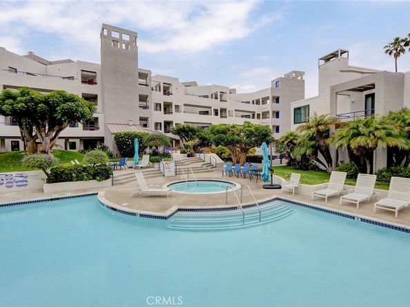 510 The Village 203, Redondo Beach CA 90277