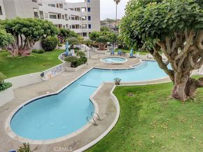 510 The Village 203, Redondo Beach CA 90277