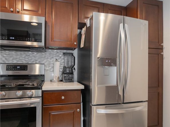 14527 Plummer 202, Panorama City CA 91402