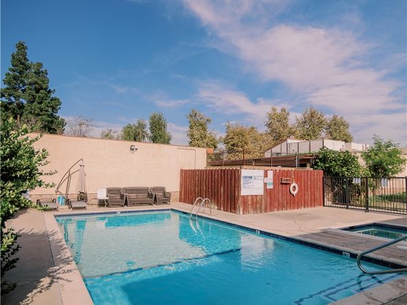 14527 Plummer 202, Panorama City CA 91402