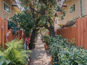 14527 Plummer 202, Panorama City CA 91402